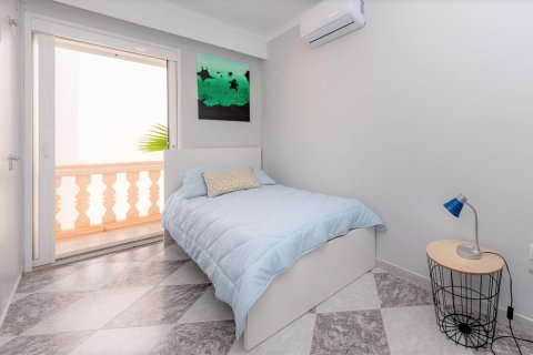 Apartment à louer à Alcudia, Mallorca, Espagne, 4 chambres, 200 m2 No. 177310 - photo 25