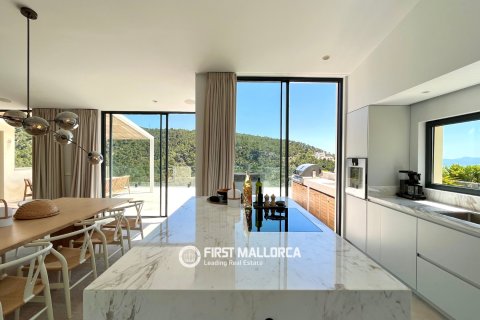 Huvila vuokrattavana Costa D'en Blanes, Mallorca, Espanja, 4 makuuhuonetta, 260 m2 No. 177314 - kuva 13