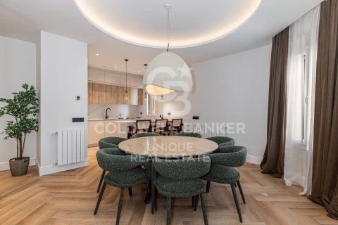 Apartment à vendre à Madrid, Espagne, 3 chambres, 192 m2 No. 178777 - photo 13