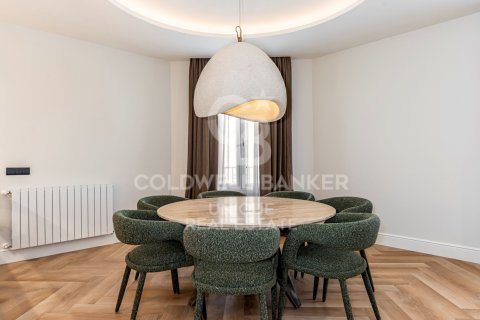 Apartment à vendre à Madrid, Espagne, 3 chambres, 192 m2 No. 178777 - photo 12