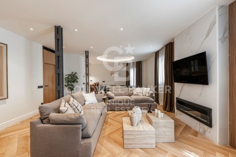 Apartment à vendre à Madrid, Espagne, 3 chambres, 192 m2 No. 178777 - photo 2