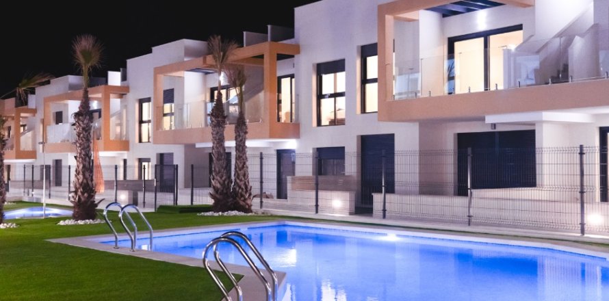 Apartment in Villamartin, Alicante, Spain 2 bedrooms, 58 sq.m. No. 145688