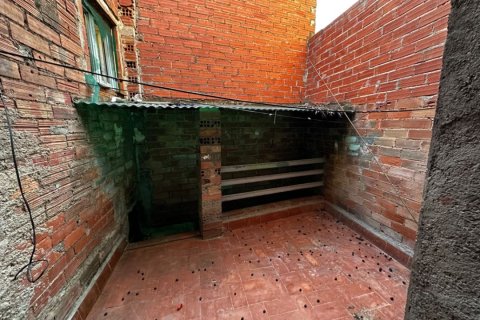 Māja pārdošanā Terrassa, Barcelona, Spānijā 3 istabas, 1960 m2 Nr. 191378 - attēls 3