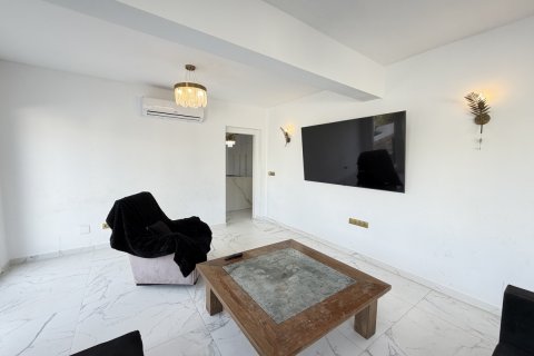 Villa in vendita a Villamartin, Alicante, Spagna 6 camere da letto, 240 mq. N° 151517 - foto 9