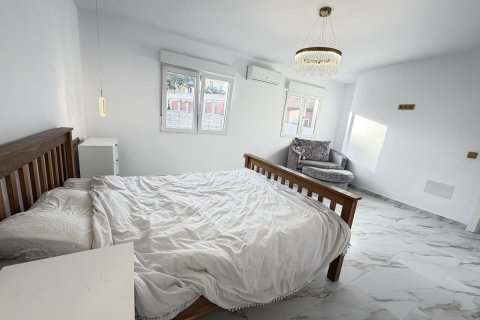 Villa in vendita a Villamartin, Alicante, Spagna 6 camere da letto, 240 mq. N° 151517 - foto 22