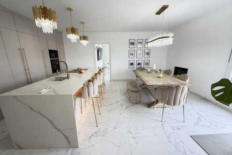 Villa in vendita a Villamartin, Alicante, Spagna 6 camere da letto, 240 mq. N° 151517 - foto 6