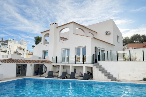 Villa in Villamartin, Alicante, Spanien 6 Schlafzimmer, 240 m2 Nr. 151517