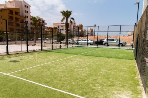 Huoneisto myytävänä Punta Prima, Alicante, Espanja, 3 makuuhuonetta, 110 m2 No. 145596 - kuva 28
