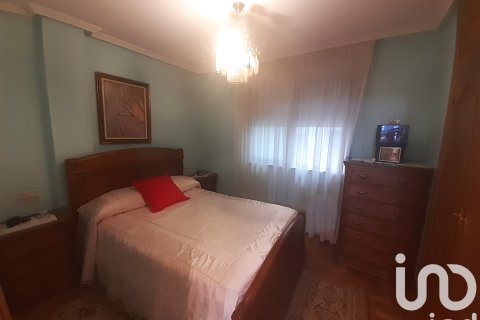 Wohnung zum Verkauf in La Baneza, Leon, Spanien 3 Schlafzimmer, 120 m2 Nr. 185905 - Foto 13