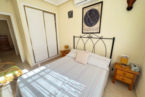 Townhouse zum Verkauf in Villamartin, Alicante, Spanien 3 Schlafzimmer, 90 m2 Nr. 140013 - Foto 15