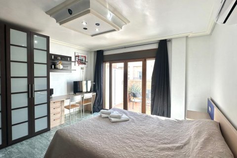 Apartament Torrevieja, Alicante, Hiszpania 4 sypialnie, 189 mkw. nr 140019 – zdjęcie 25