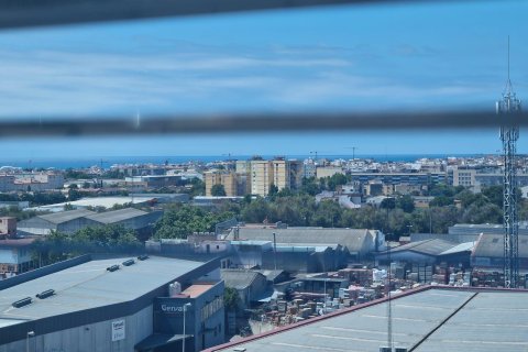 Office for sale in Vilanova i la Geltru, Barcelona, Spain 4 bedrooms, 143 sq.m. No. 186369 - photo 3