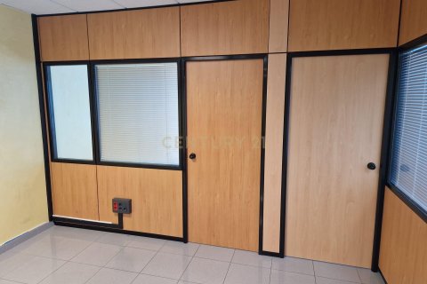 Office for sale in Vilanova i la Geltru, Barcelona, Spain 4 bedrooms, 143 sq.m. No. 186369 - photo 8