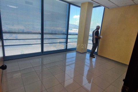Office for sale in Vilanova i la Geltru, Barcelona, Spain 4 bedrooms, 143 sq.m. No. 186369 - photo 10