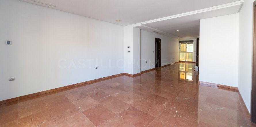 Dzīvoklis Torrevieja, Alicante, Spānijā 3 istabas, 197 m2 Nr. 151778