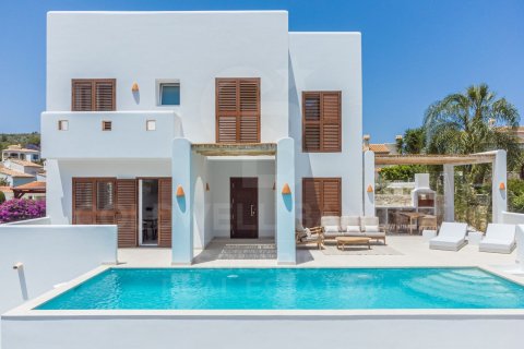 Villa for sale in Pedreguer, Alicante, Spain 3 bedrooms,  No. 157607 - photo 2