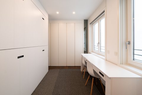 Apartment for rent Madrid, Spain 3 bedrooms, 156 sq.m. No. 108338 - photo 19