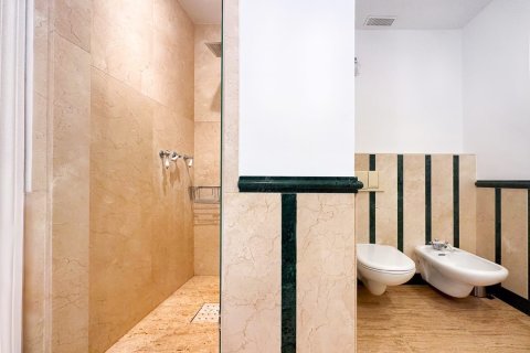 Lägenhet till salu Marbella, Malaga, Spanien 3 sovrum, 318 kvm. Nr. 133966 - foto 17