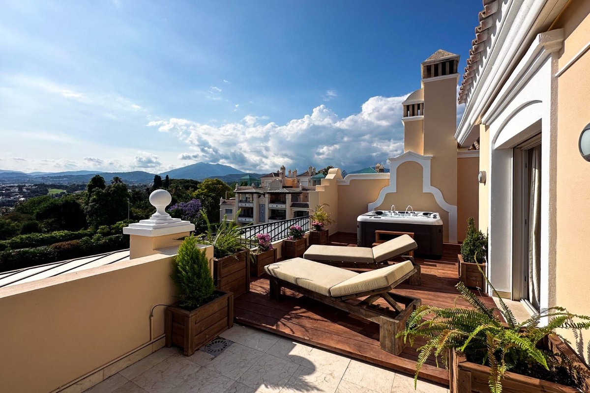 Huoneisto Marbella, Malaga, Espanja 3 makuuhuonetta, 318 m2 No. 133966