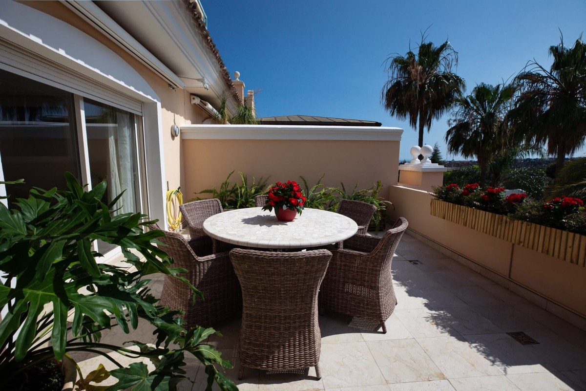 Huoneisto Marbella, Malaga, Espanja 3 makuuhuonetta, 318 m2 No. 133966