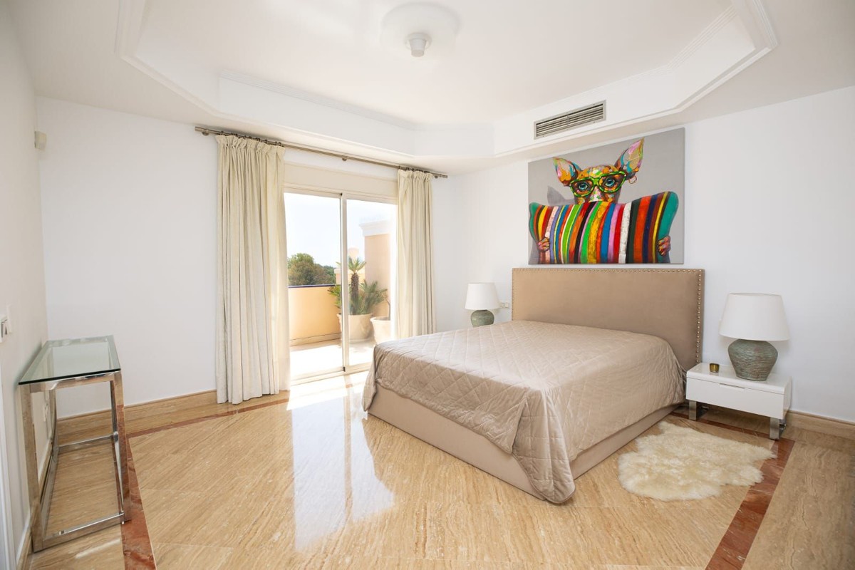 Huoneisto Marbella, Malaga, Espanja 3 makuuhuonetta, 318 m2 No. 133966