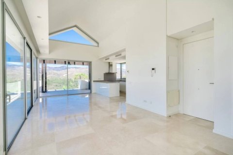 Apartment à vendre Benahavis, Malaga, Espagne, 4 chambres, 220 m2 No. 133965 - photo 4