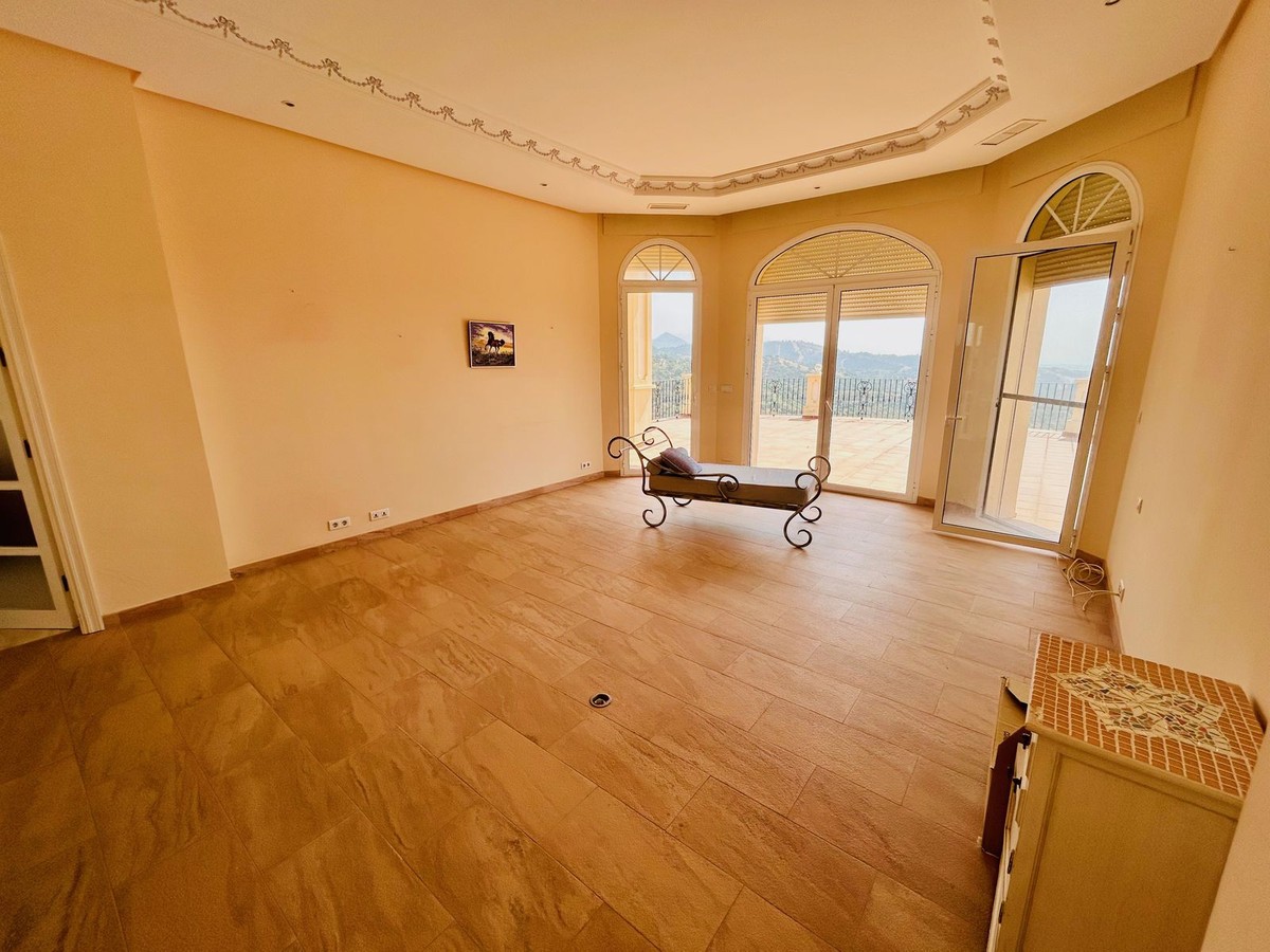 Villa en Estepona, Málaga, España 7 dormitorios, 714 m2 No. 133968