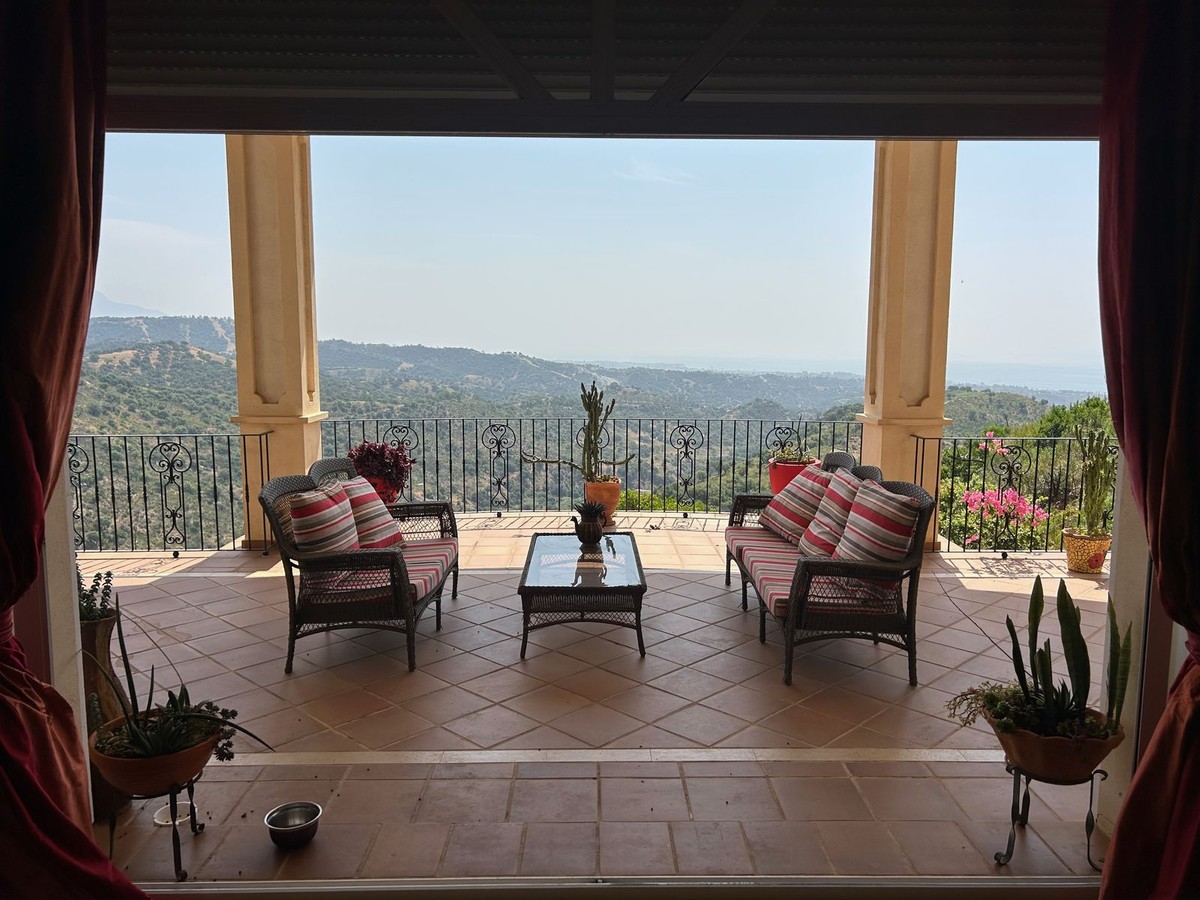 Villa en Estepona, Málaga, España 7 dormitorios, 714 m2 No. 133968