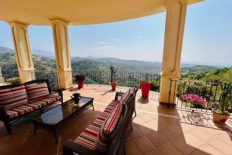 Huvila myytävänä Estepona, Malaga, Espanja, 7 makuuhuonetta, 714 m2 No. 133968 - kuva 5
