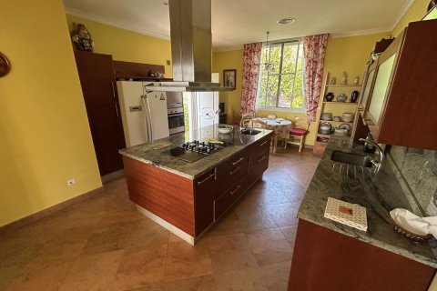 Huvila myytävänä Estepona, Malaga, Espanja, 7 makuuhuonetta, 714 m2 No. 133968 - kuva 16
