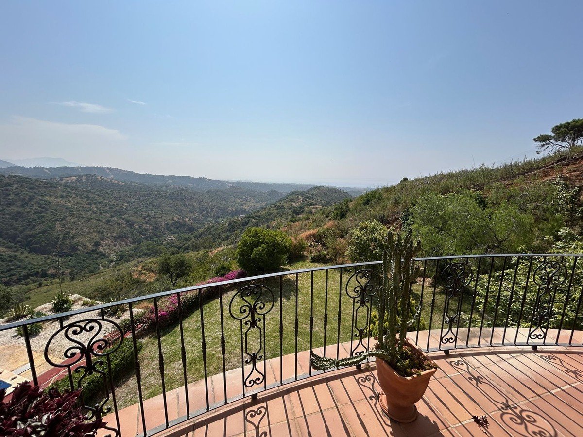 Villa en Estepona, Málaga, España 7 dormitorios, 714 m2 No. 133968