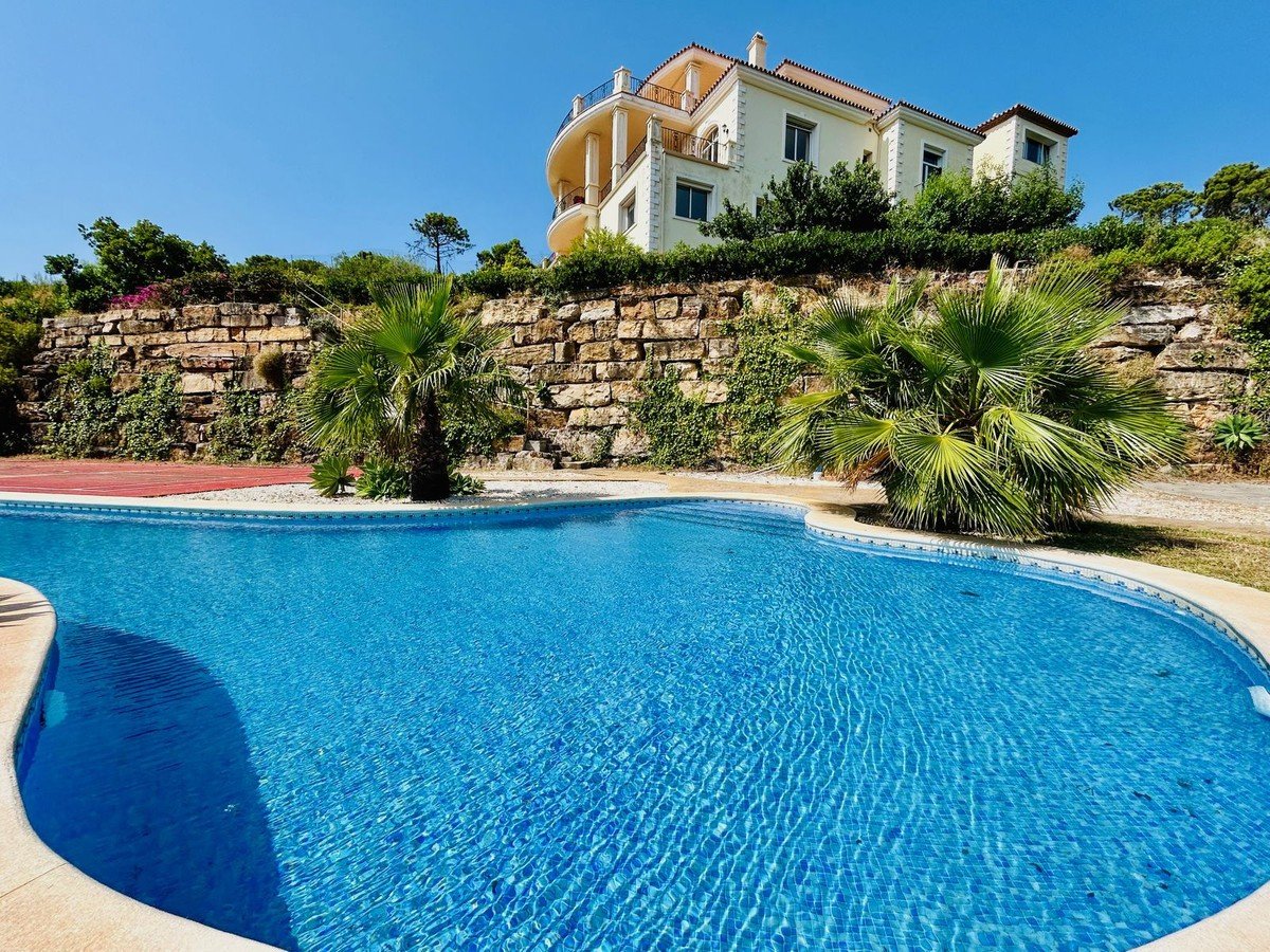 Villa en Estepona, Málaga, España 7 dormitorios, 714 m2 No. 133968
