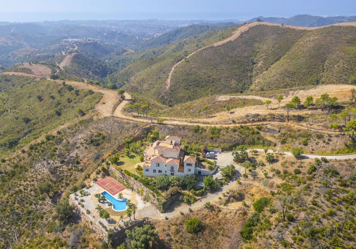 Villa en Estepona, Málaga, España 7 dormitorios, 714 m2 No. 133968