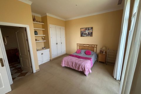 Huvila myytävänä Estepona, Malaga, Espanja, 7 makuuhuonetta, 714 m2 No. 133968 - kuva 25