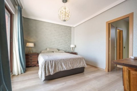 Huvila myytävänä Estepona, Malaga, Espanja, 4 makuuhuonetta, 280 m2 No. 133964 - kuva 11
