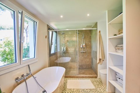 Casa in vendita Castelldefels, Barcelona, Spagna 5 camere da letto, 491 mq. N° 22942 - foto 23