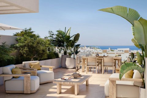 Kattohuoneisto myytävänä Estepona, Malaga, Espanja, 2 makuuhuonetta, 117 m2 No. 138852 - kuva 1