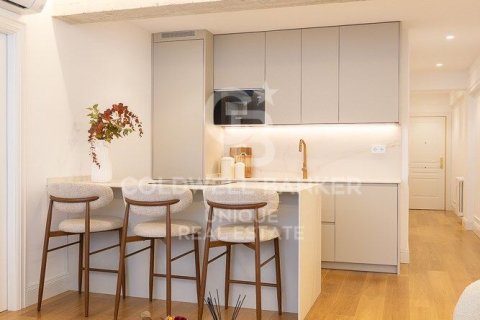 Huoneisto myytävänä Madrid, Espanja, 3 makuuhuonetta, 109 m2 No. 158519 - kuva 6