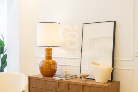 Huoneisto myytävänä Madrid, Espanja, 3 makuuhuonetta, 109 m2 No. 158519 - kuva 5