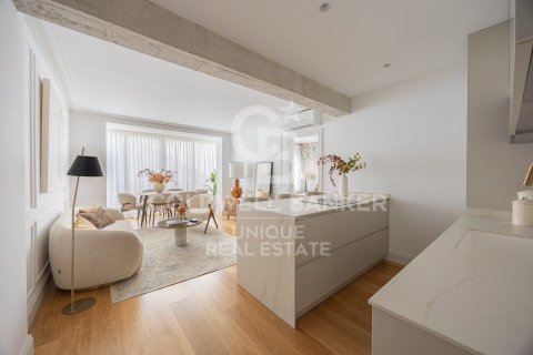 Huoneisto myytävänä Madrid, Espanja, 3 makuuhuonetta, 109 m2 No. 158519 - kuva 15
