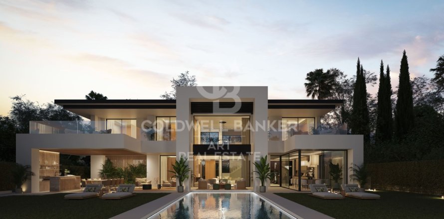 Hus i Estepona, Malaga, Spanien 4 sovrum, 582 kvm. Nr. 158514