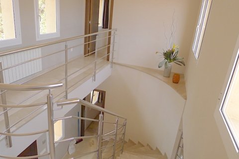 Dom w Platja D'aro, Girona, Hiszpania 6 sypialni, 417 mkw. nr 143779 – zdjęcie 18