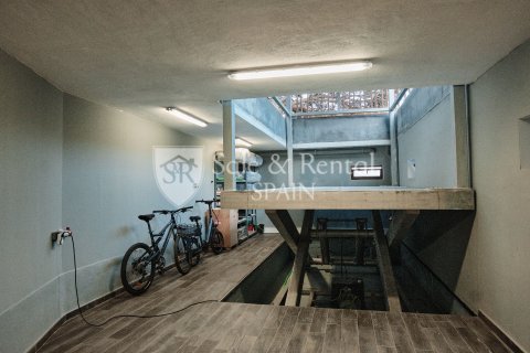 Hus till salu i Sant Feliu de Guixols, Girona, Spanien 5 sovrum, 628 kvm. Nr. 166502 - foto 9