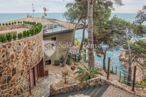 Hus till salu i Sant Feliu de Guixols, Girona, Spanien 5 sovrum, 628 kvm. Nr. 166502 - foto 6