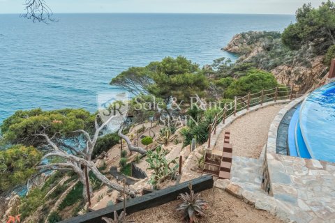 Hus till salu i Sant Feliu de Guixols, Girona, Spanien 5 sovrum, 628 kvm. Nr. 166502 - foto 11