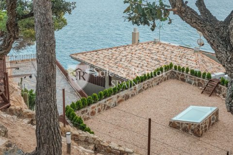 Hus till salu i Sant Feliu de Guixols, Girona, Spanien 5 sovrum, 628 kvm. Nr. 166502 - foto 7