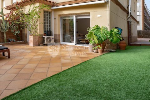 Talo myytävänä Lloret de Mar, Girona, Espanja, 4 makuuhuonetta, 219 m2 No. 166503 - kuva 2