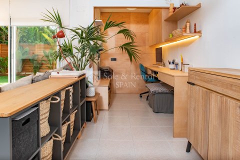 Talo myytävänä Lloret de Mar, Girona, Espanja, 4 makuuhuonetta, 219 m2 No. 166503 - kuva 19