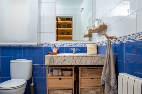 Talo myytävänä Lloret de Mar, Girona, Espanja, 4 makuuhuonetta, 219 m2 No. 166503 - kuva 5