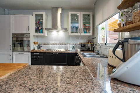 Talo myytävänä Lloret de Mar, Girona, Espanja, 4 makuuhuonetta, 219 m2 No. 166503 - kuva 7